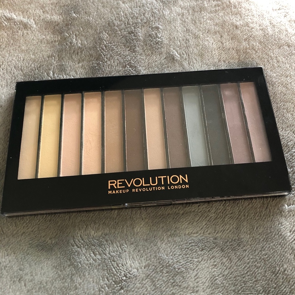 Makeup Revolution palette